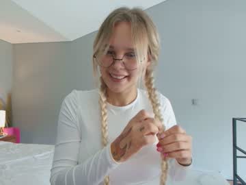 webcam girl why_not_babyy live cam image #4600697