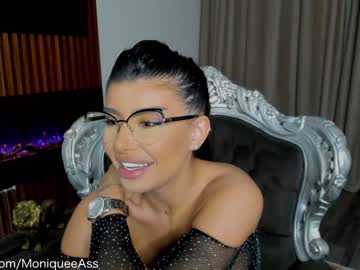 webcam girl moniqueeass live cam image #5302787