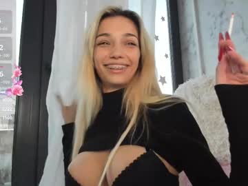 webcam girl sassyt33n live cam image #11997759
