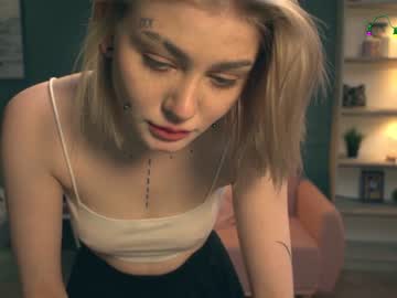 webcam girl sophiastorm live cam image #1250111