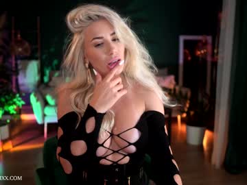 webcam girl provocatrixx live cam image #3938572