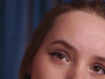 webcam girl margarethowell live cam image #7607766
