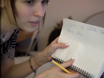 webcam girl diruriru live cam image #8644306