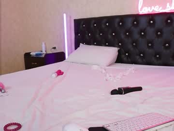 webcam girl l0ve_sh0w live cam image #9141346