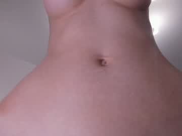 webcam girl lauratanguy live cam image #10786906
