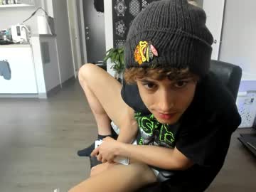 webcam man bashful4200 live cam image #6789273