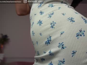 webcam girl mariannacruzz live cam image #9879511