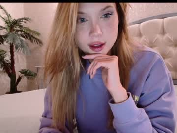 webcam girl bitter_moon live cam image #5866012