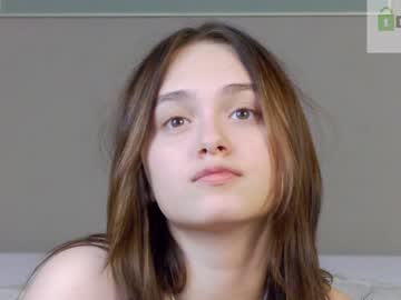 webcam girl evi_wow live cam image #7527877