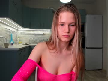 webcam girl yana_squrel_22 live cam image #1597519