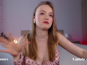 webcam girl lumoore live cam image #9205730