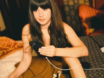 webcam girl ingennui live cam image #4667269