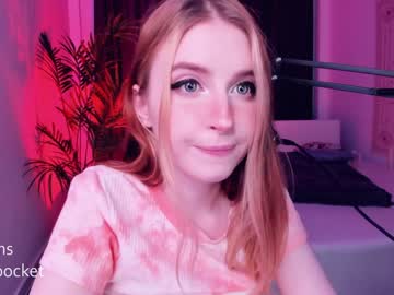 webcam girl pocketrocket_ live cam image #1206021