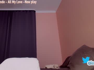 webcam girl hollyextra live cam image #3143322