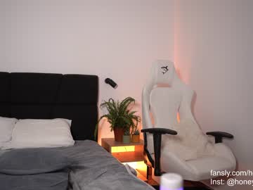 webcam girl honeyyykate live cam image #9467979