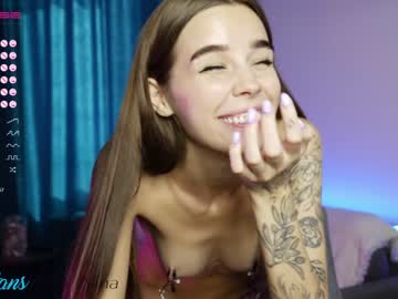 webcam girl fox_alina live cam image #3367669