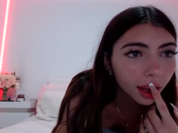 webcam girl itsmyahxox live cam image #8669929