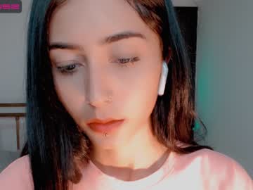 webcam girl gummy_bear7 live cam image #3630388