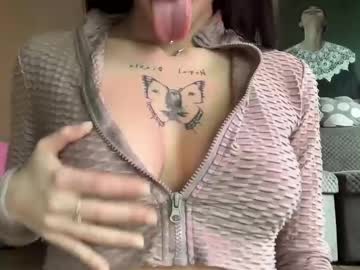 webcam girl friend_foryou live cam image #12650077
