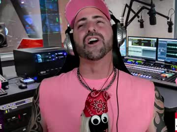 webcam man whaaaaaaaat live cam image #4876900