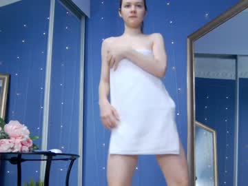 webcam girl kriskras__ live cam image #8069047