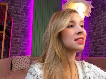 webcam girl milablush live cam image #5803826