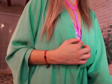 webcam girl olaya_del_mar live cam image #3337876