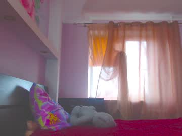 webcam girl monica_dream18 live cam image #745259