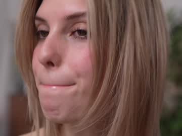 webcam girl refined_style live cam image #11229710