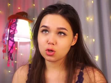 webcam girl helenmoors live cam image #7737549