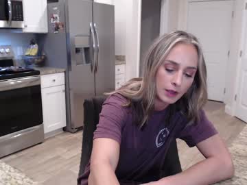 webcam girl holihurricane live cam image #10781005