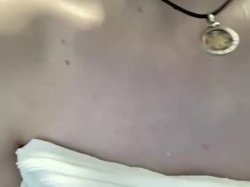 webcam girl lucie_wildie live cam image #12689612
