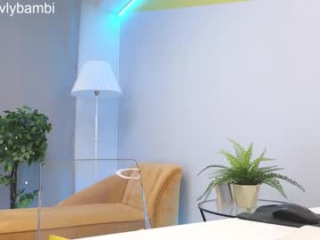 webcam girl lovlybambi live cam image #7581349