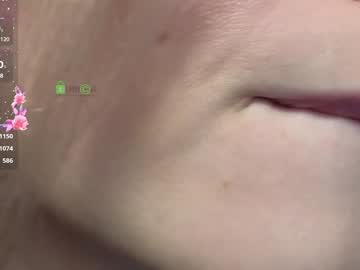 webcam girl julia_cute_ live cam image #11792943