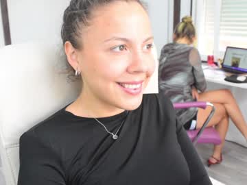 webcam girl daily_stories live cam image #12379308