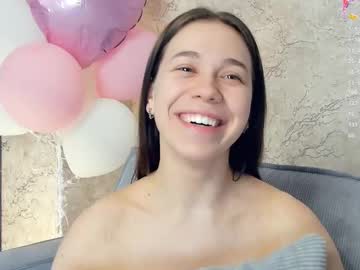 webcam girl gilliancrafts live cam image #12014514