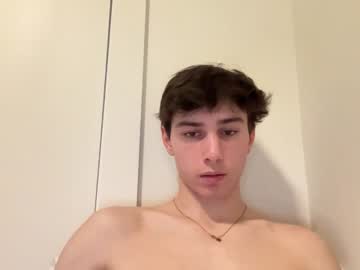 webcam man boy_180 live cam image #2033520