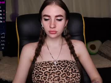 webcam girl fallen_angel_18 live cam image #795774