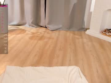 webcam girl juliepenningtona live cam image #7058133