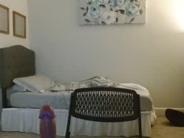 webcam girl amilustx2x live cam image #8493179