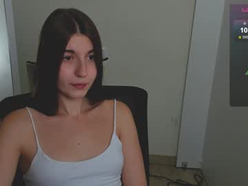 webcam girl stacy_cy live cam image #10266724