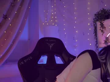 webcam girl vronnier live cam image #12626477