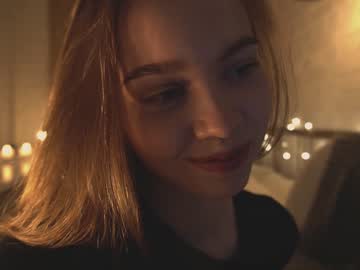 webcam girl bibi_it_is live cam image #2099991