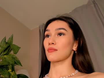 webcam girl juliepenningtona live cam image #7689879