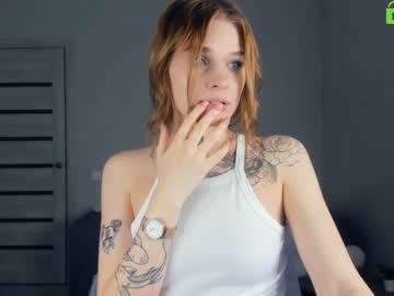 webcam girl scarlett_711 live cam image #1067968