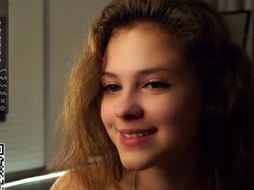 webcam girl a_whole_eternity live cam image #8876741