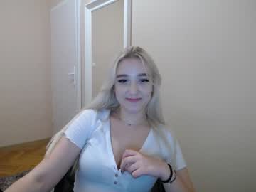 webcam girl silvia_leigh live cam image #143308