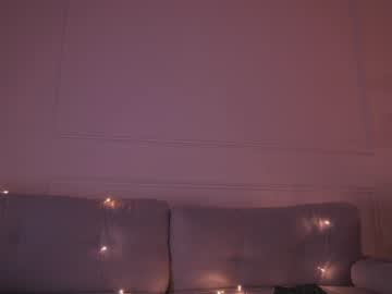 webcam girl elena_li live cam image #5532368