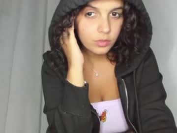 webcam girl lilbeccaxo live cam image #3854192