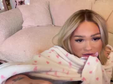 webcam girl ari_02 live cam image #8854680
